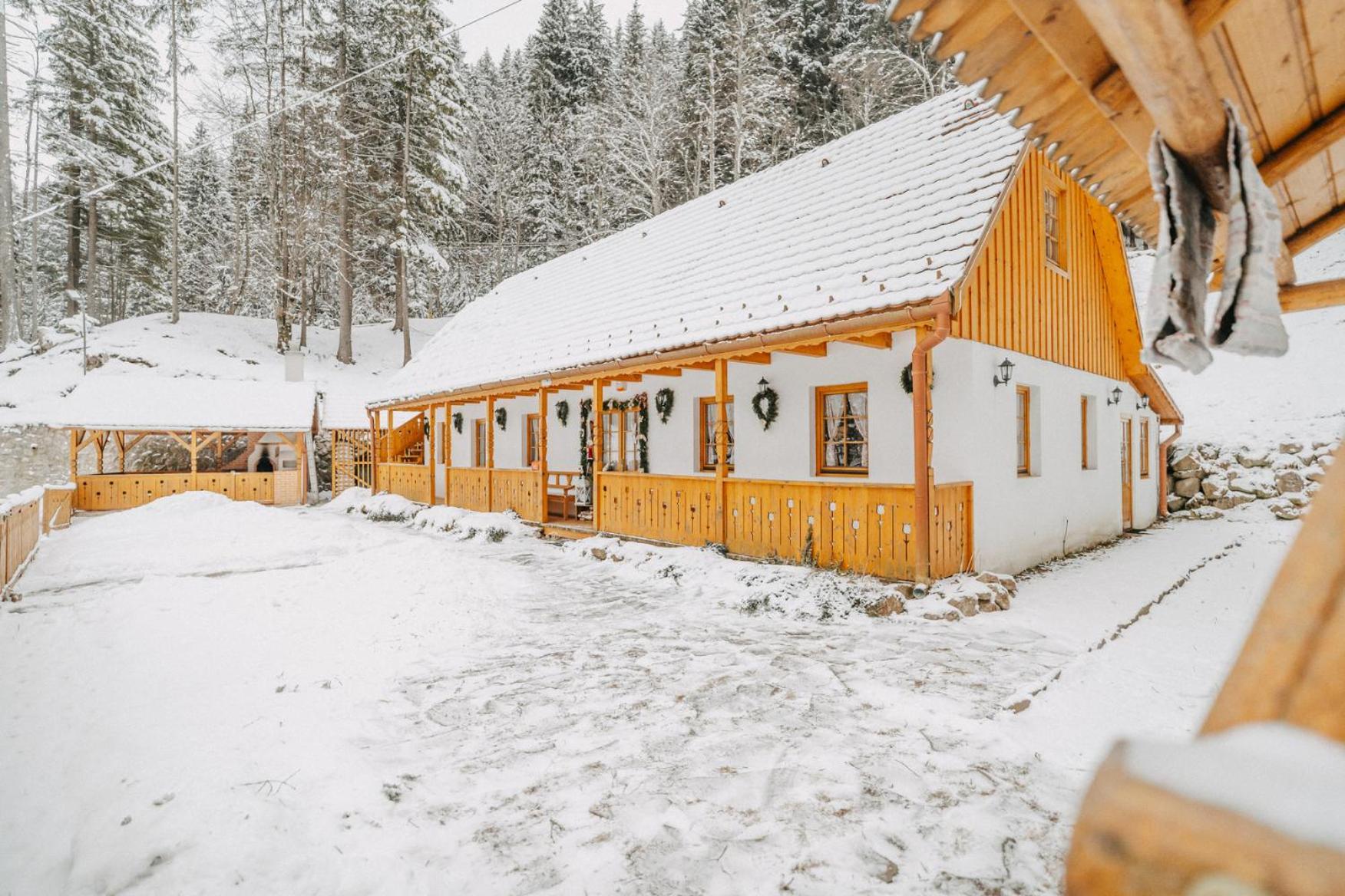Lolo Park Resort Lacu Roșu Exterior foto